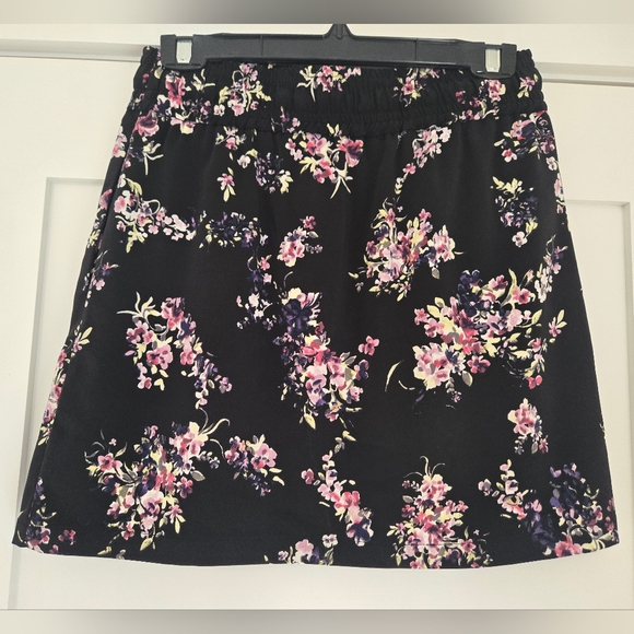 Dynamite Smocked Black and Pink Mini Skirt - Picture 2 of 6